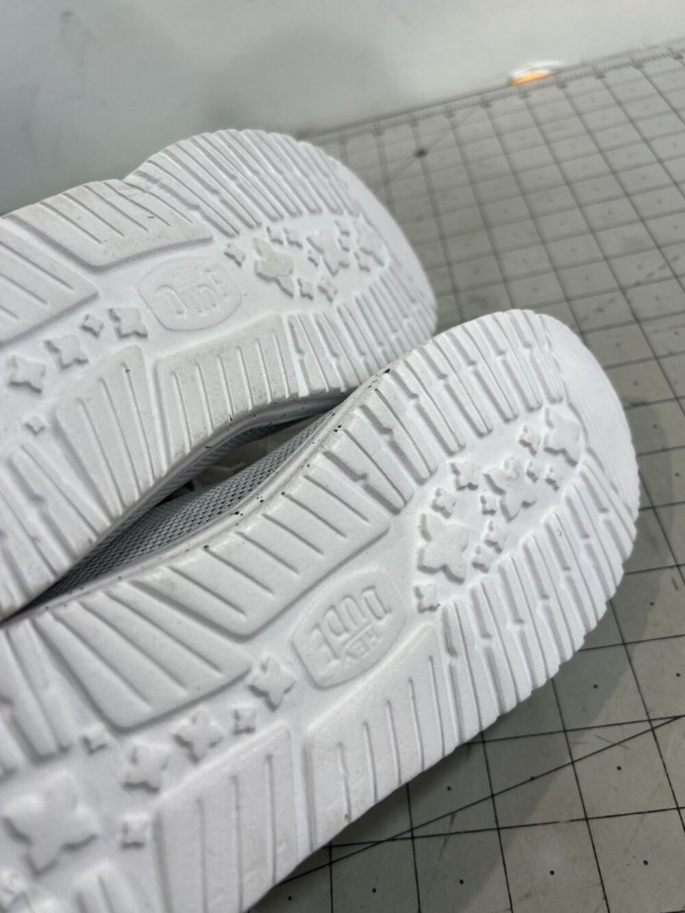 Hey Dude Women’s Wendy Stretch Sox Shoes Stone White Sz. 6 New - Picture 5 of 5